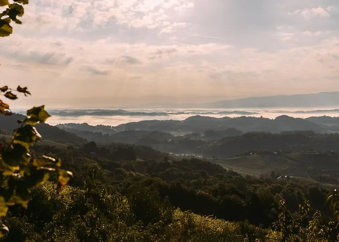 Ferienhaus Apartma Hisa Na Ravnah With Hot Tub