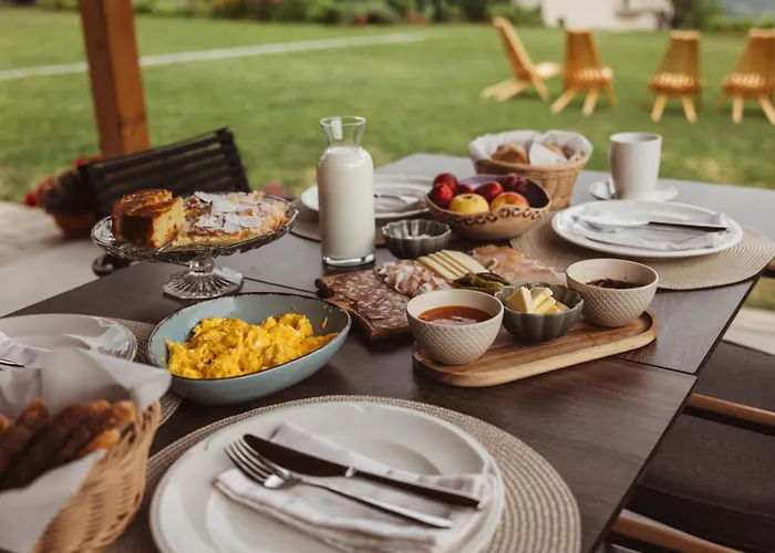 Apartma Hisa Na Ravnah With Hot Tub