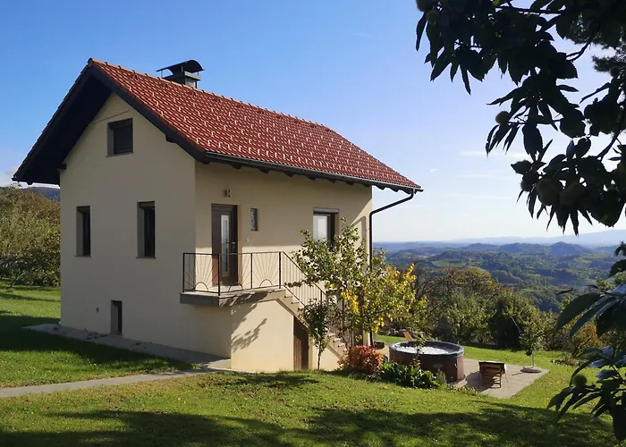 Apartma Hisa Na Ravnah With Hot Tub * Pišece