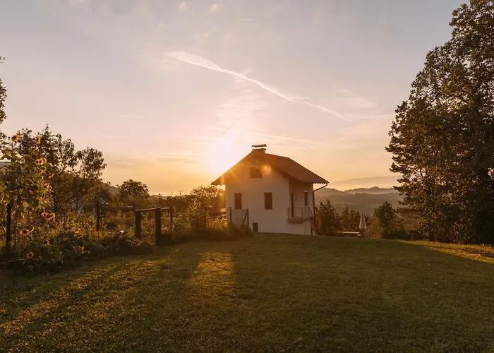 Apartma Hisa Na Ravnah With Hot Tub Pisece